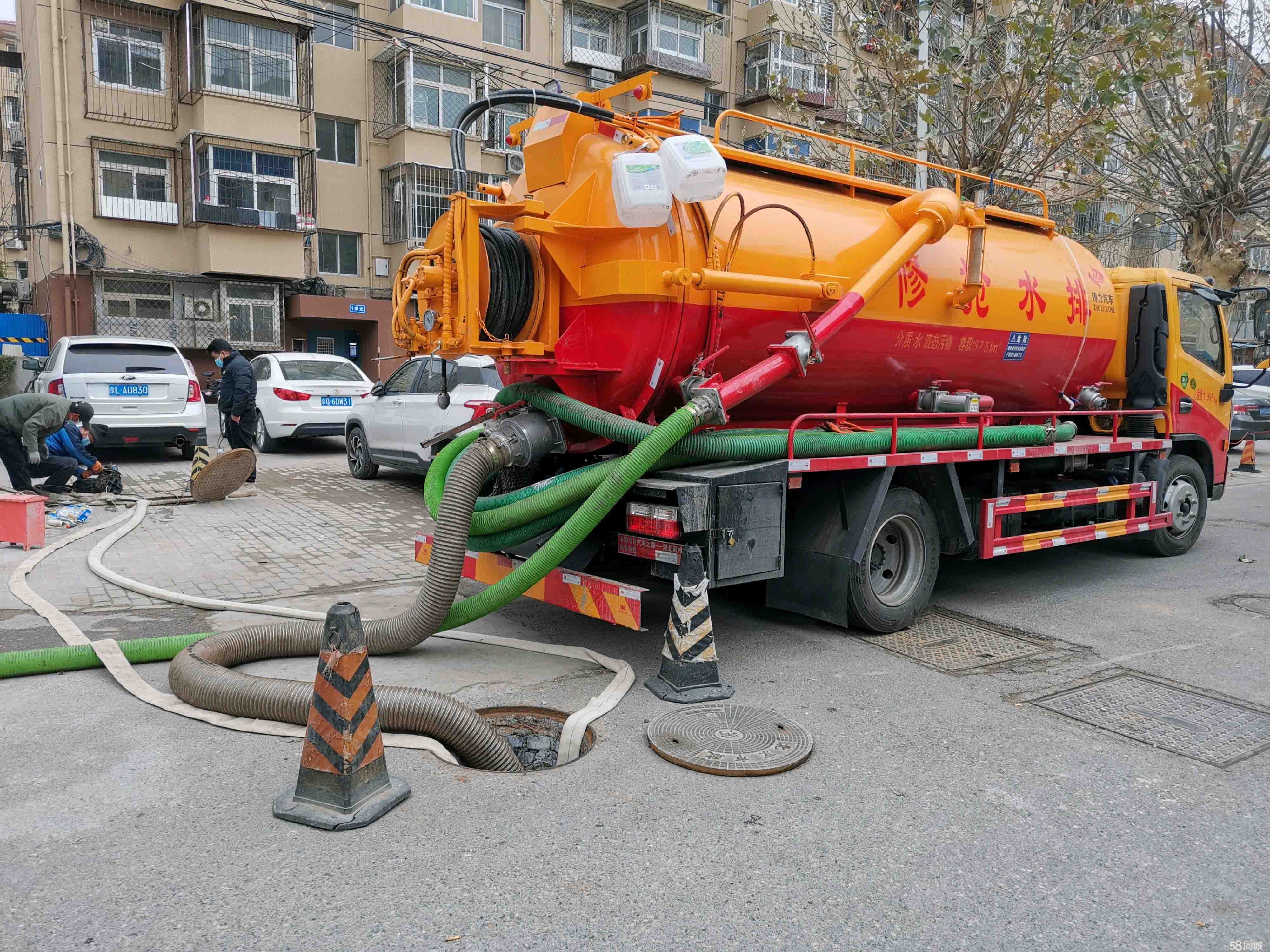 郊区抽粪吸污
